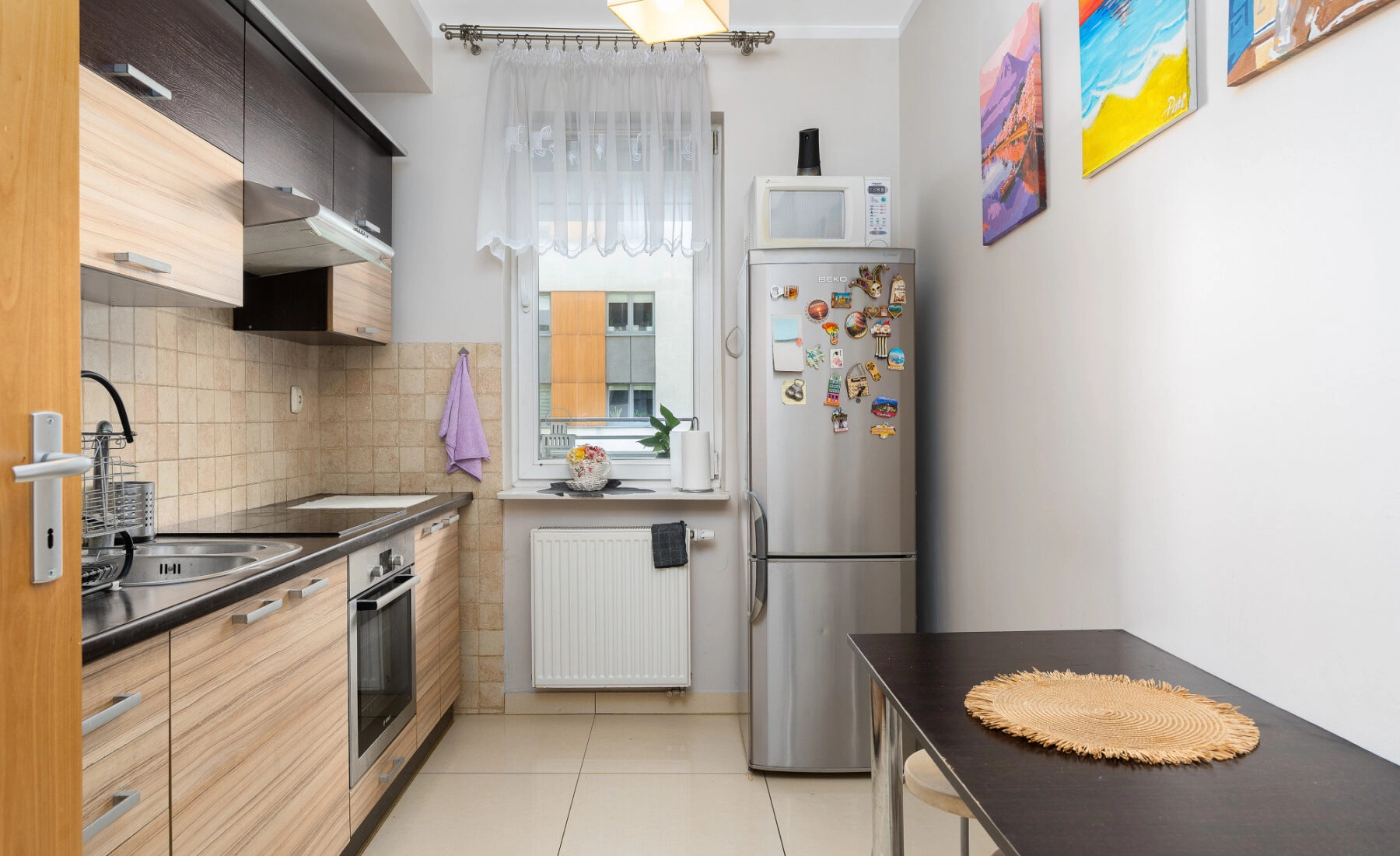 51,22 m² mieszkania + 4,92 m² komórki + ok. 20 m²