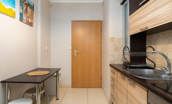 51,22 m² mieszkania + 4,92 m² komórki + ok. 20 m²