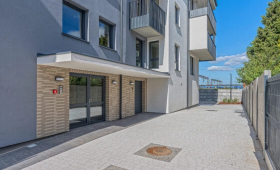 4 pokoje|balkon| blisko SKM| kameralny budynek
