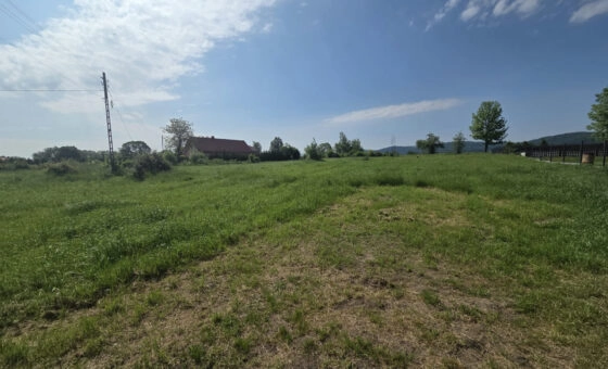 Urokliwa działka pod budowę domu