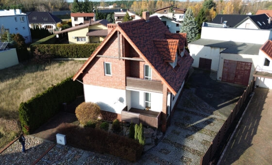 Dom z warsztatem i garażem - Konin