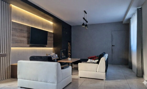 Dom z budynkiem gospodarczym | Wola Łaszczowa