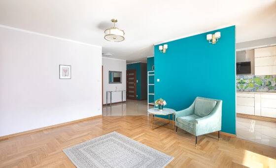 Przestronny apartament z ustawnym terasem