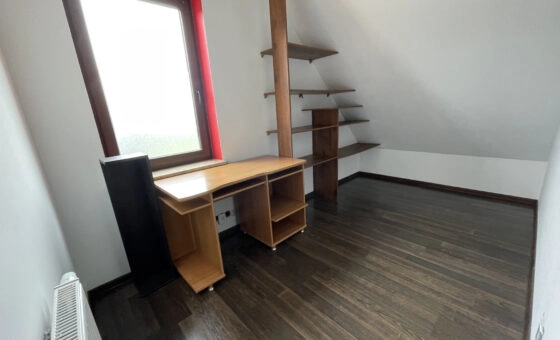 Piękny dom w malowniczej okolicy