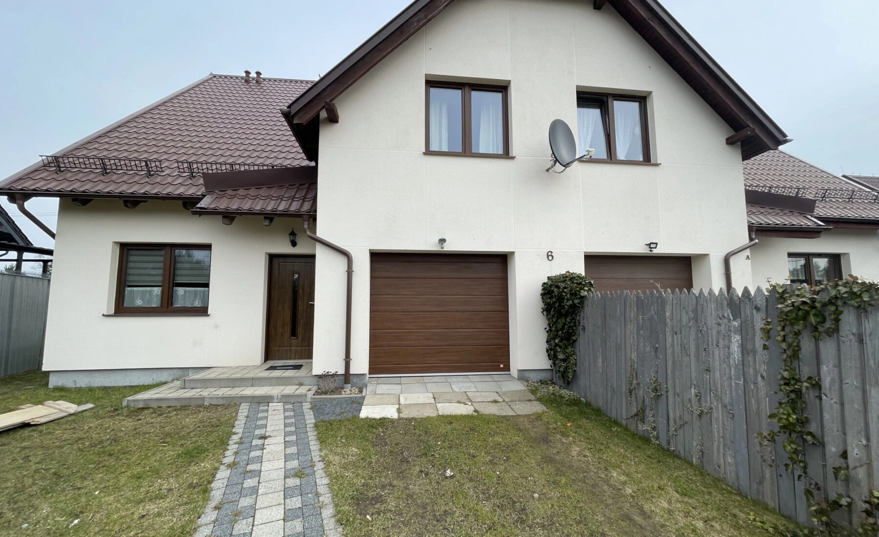 Piękny dom w malowniczej okolicy