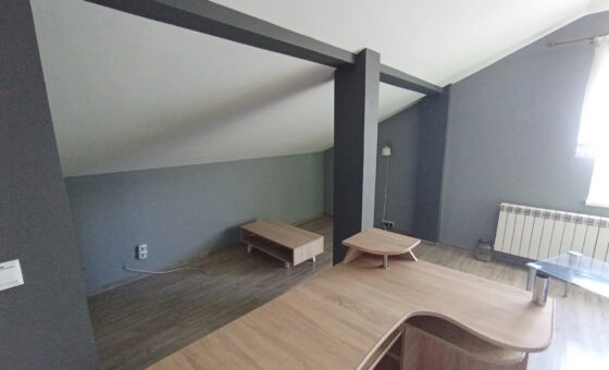 Dom wolnostojący w atrakcyjnej okolicy