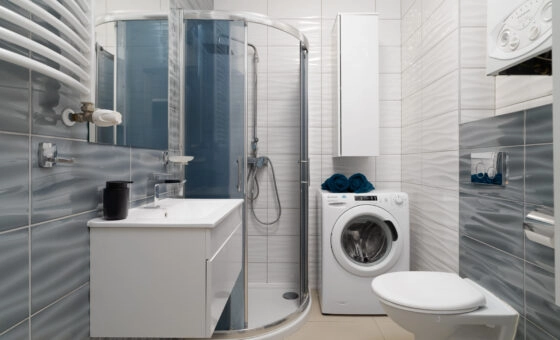 kompaktowe mieszkanie z wyposażeniem