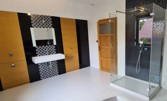 Dom z garażem gotowy do zamieszkania Szczytniki