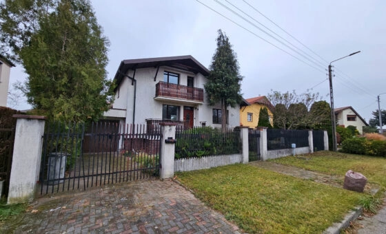 Na sprzedaż dom w spokojnej i cichej okolicy