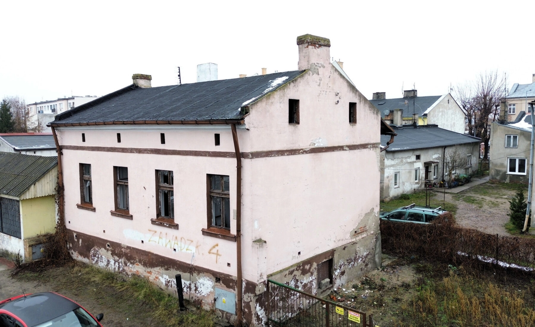 Sprzedam budynek mieszkalny do wykończenia