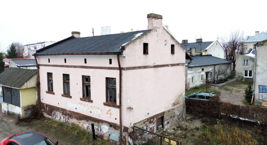 Sprzedam budynek mieszkalny do wykończenia