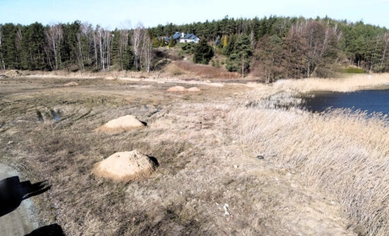 Wyjątkowa działka z linią brzegową nad Jeziorem Śl