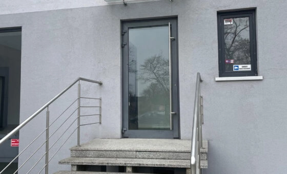 Łódź, ul. Proletariacka: obiekt komercyjny 670 m2