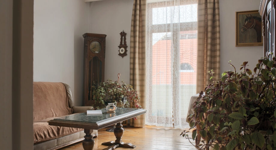 murowany garaż w cenie/ obok park/ cisza i spokój