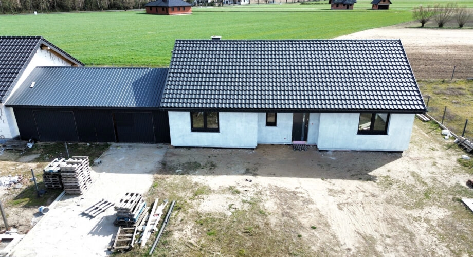 Dom jednorodzinny - Stan surowy zamknięty