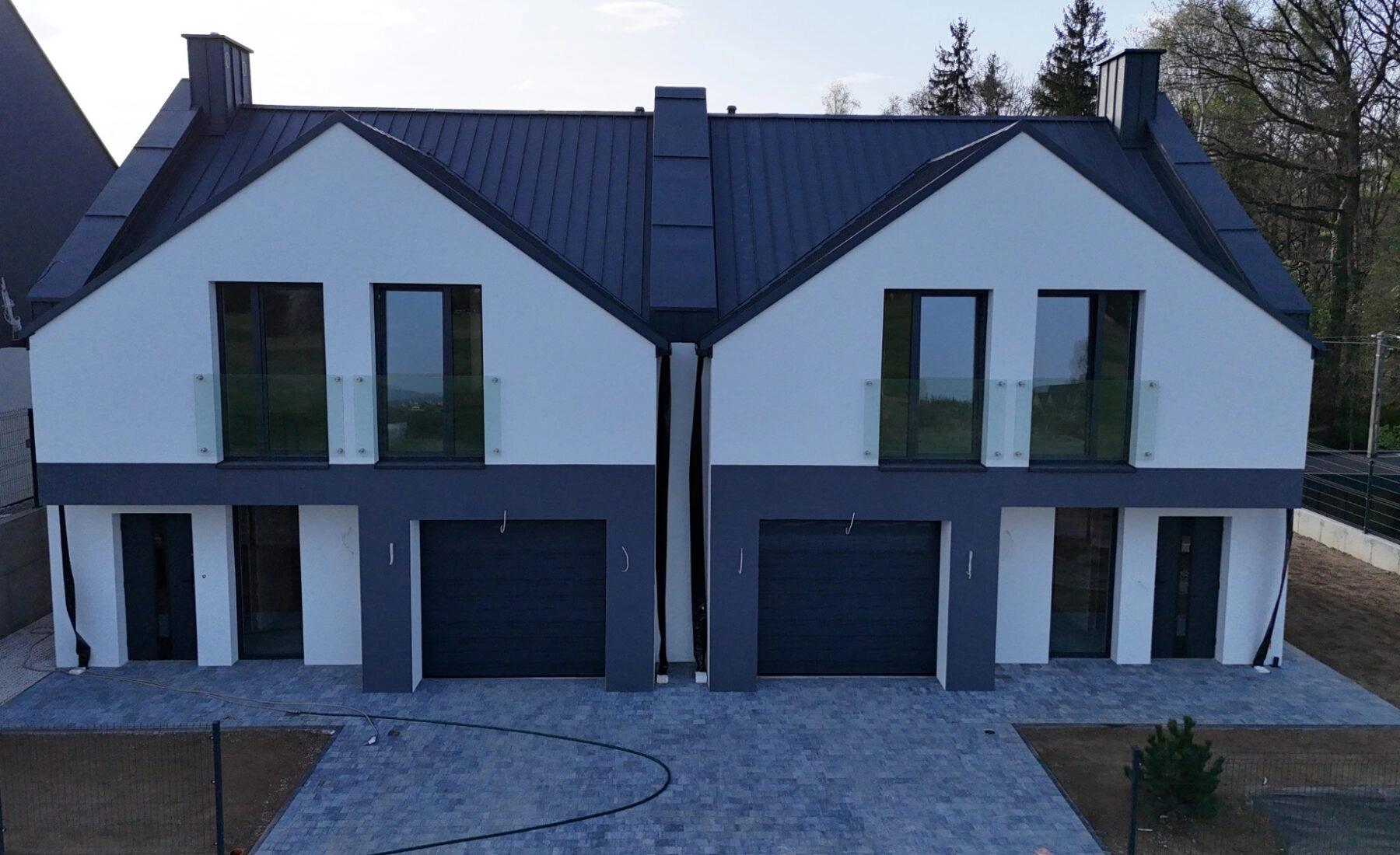 Domy w zacisznej okolicy