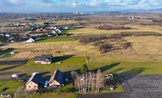 Atrakcyjna działka budowlana w Łężanach.