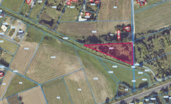 Działka rolno-budowlana 32 ary z domkiem i sadem