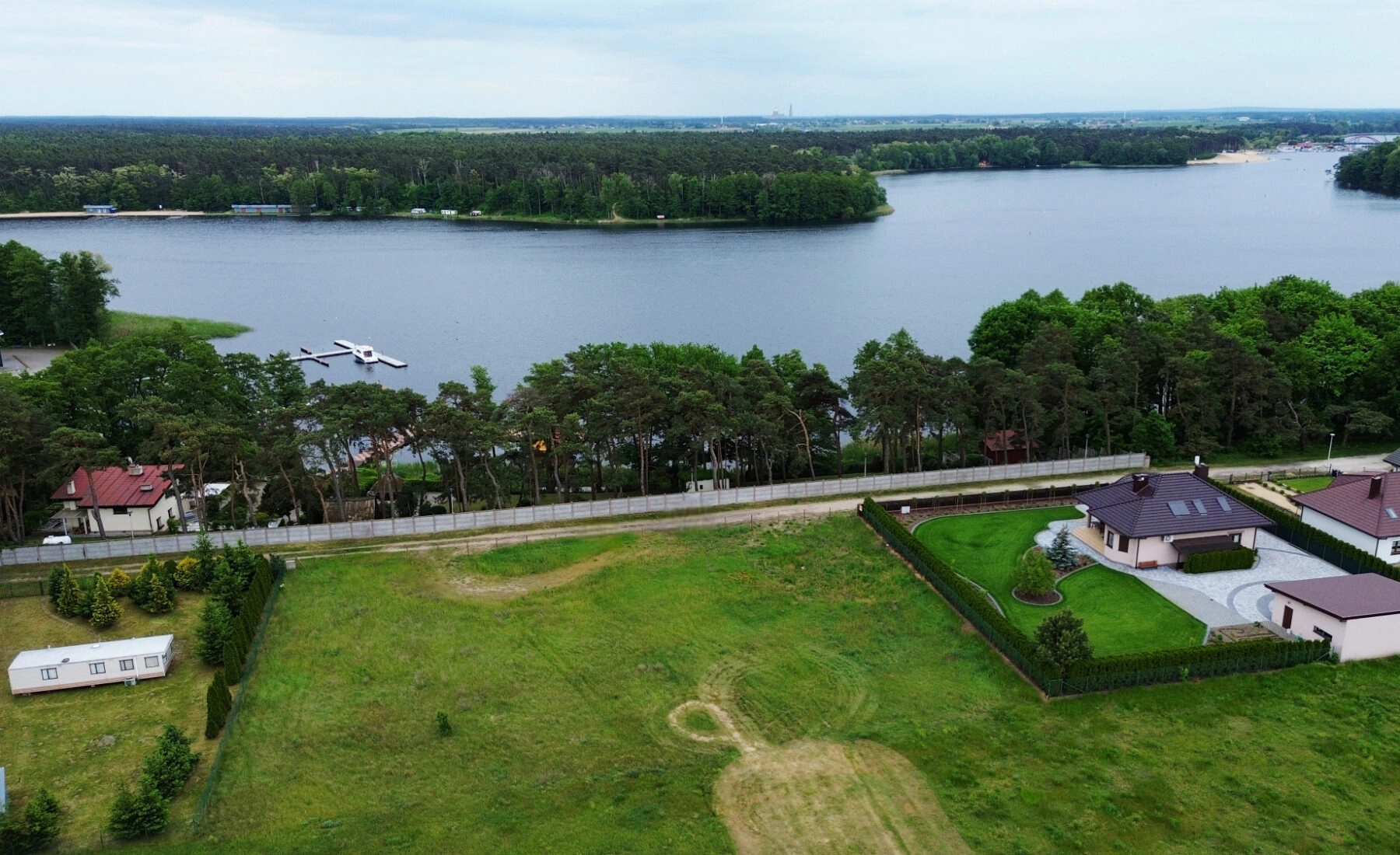 Na sprzedaż | działki budowlane 3 x 8 ar | ul. Kra