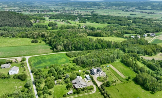 Widokowa działka w Ujeździe