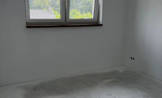 Brzeźnica -dom bliźniaczy 170 m² w leśnym zaciszu