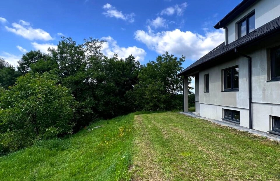 Bliźniak  170 m² – działka 7,25 ara w zaciszu lasu