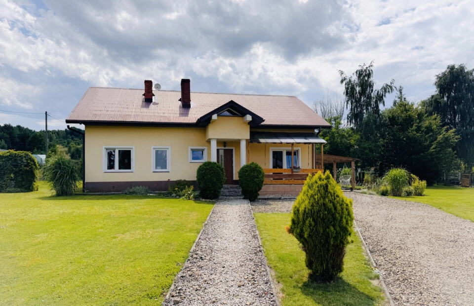 Dom gotowy do zamieszkania, Żeglce, gm. Chorkówka