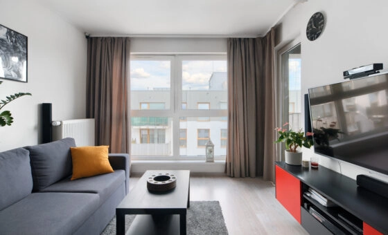 dla rodziny/ jasne i ciepłe/kąt do pracy