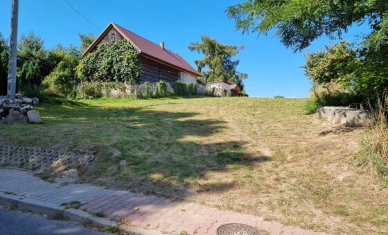 Działka usługowa blisko A4 i lotniska, pełne media