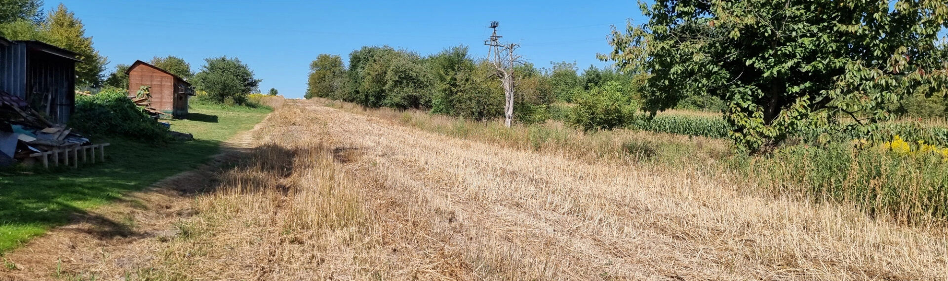 Działka usługowa blisko A4 i lotniska, pełne media