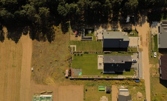 Działka budowlana przy lesie – Osiniec