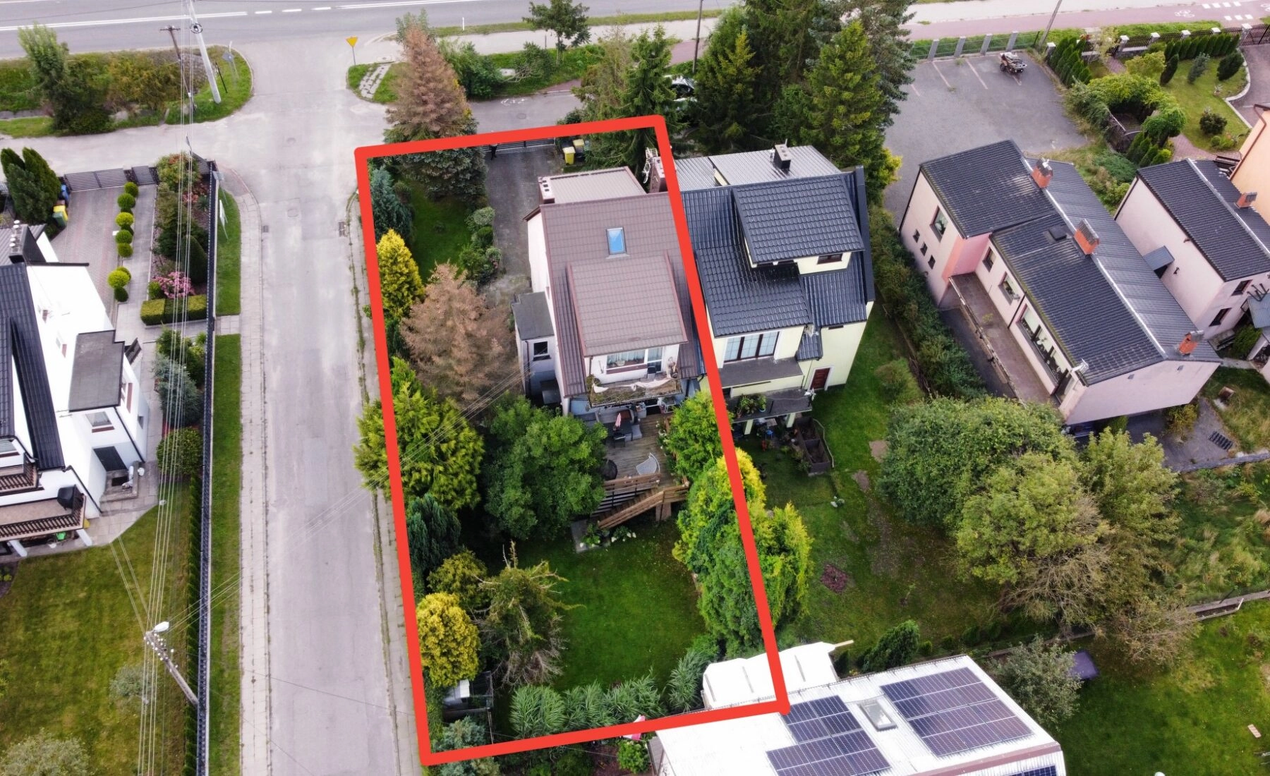 Bliźniak z dużym ogrodem w Żukowie