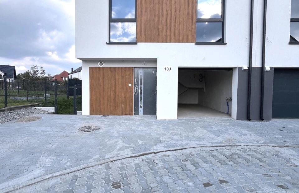 Kraków nowy dom z ogródkiem