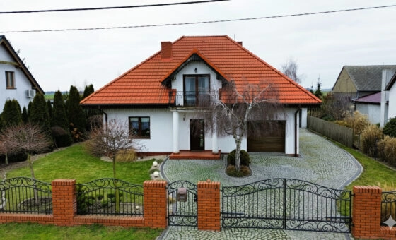 Dom + budynek garażowy  | Pokoje k. Słupcy