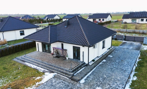 Nowoczesny dom z garażem – Leśnica k. Koła