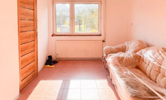 Dom z potencjałem i widokiem na Cergową- Lipowica