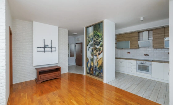 2 pokoje + balkon + miejsce parkingowe + komórka