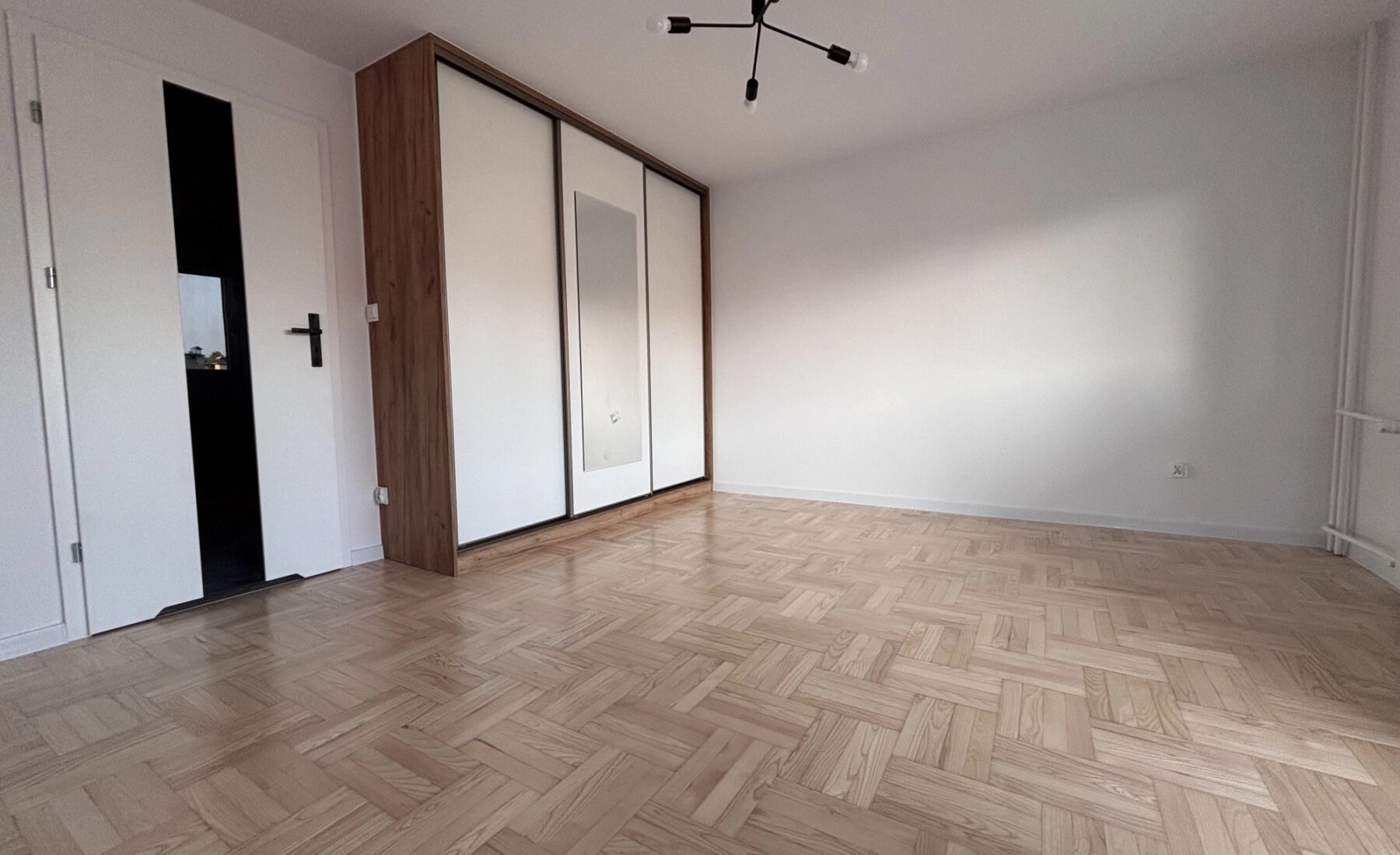 WYNAJEM POKÓJ - z wyjściem na balkon