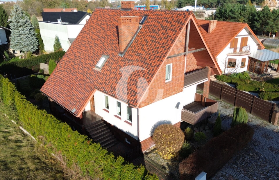 Dom z warsztatem i garażem - Konin