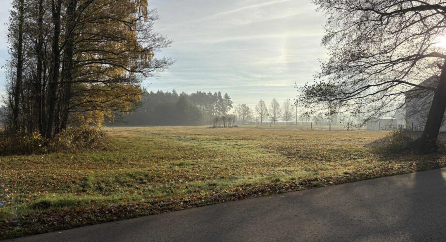 Działka budowlana- uzbrojona – 1296 m² – MPZP