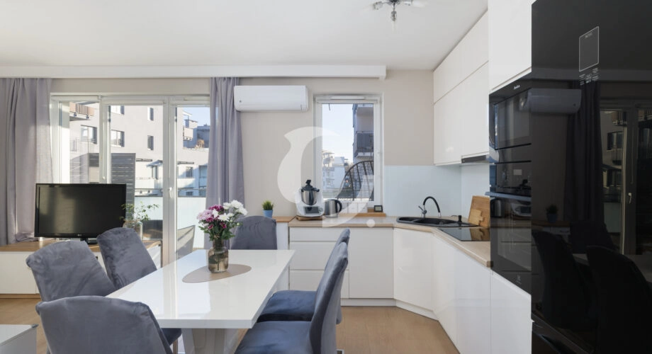 3 pokoje na osiedlu Neptun • Balkon • Garaż