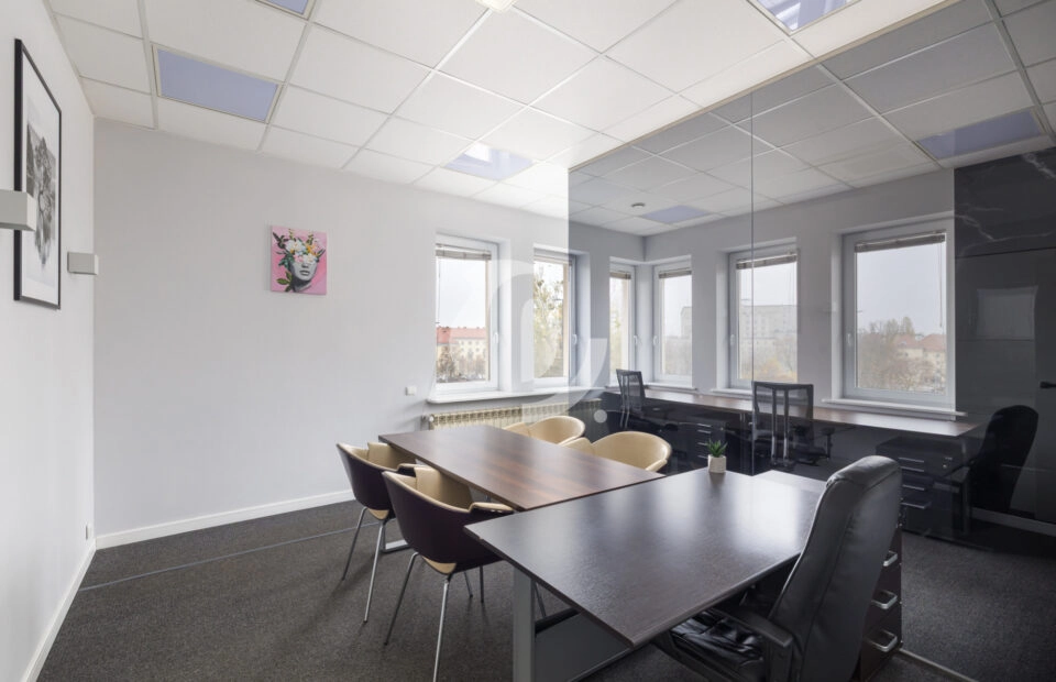 Lokal usługowy w stylowej kamienicy