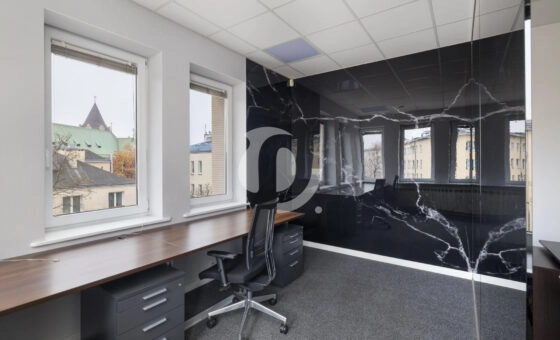 Lokal usługowy w stylowej kamienicy