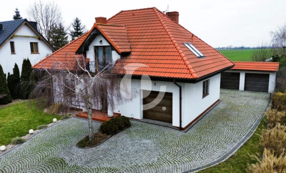 Dom + budynek garażowy  | Pokoje k. Słupcy