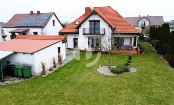 Dom + budynek garażowy  | Pokoje k. Słupcy