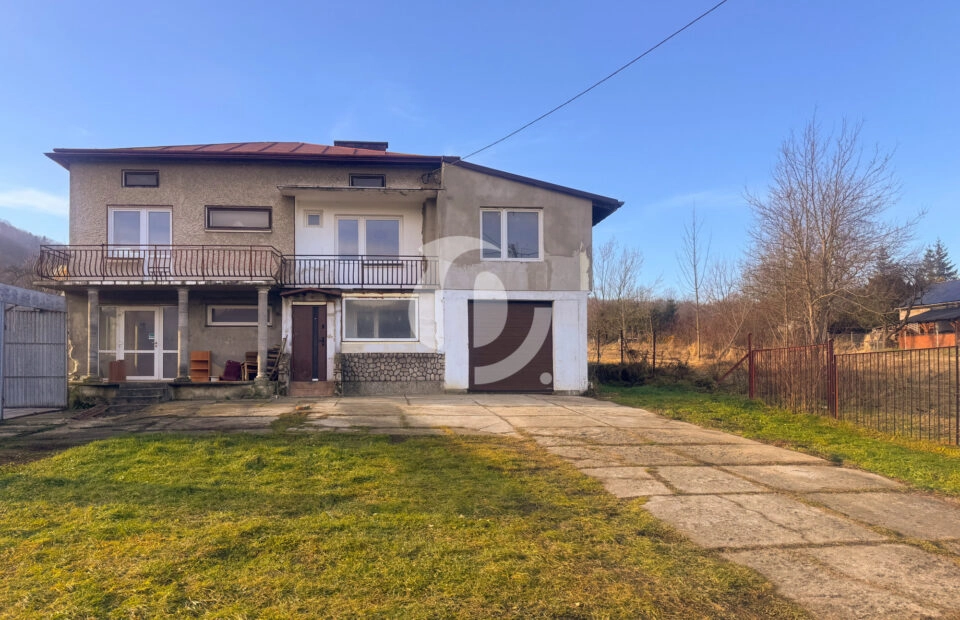 Dom z potencjałem i widokiem na Cergową- Lipowica