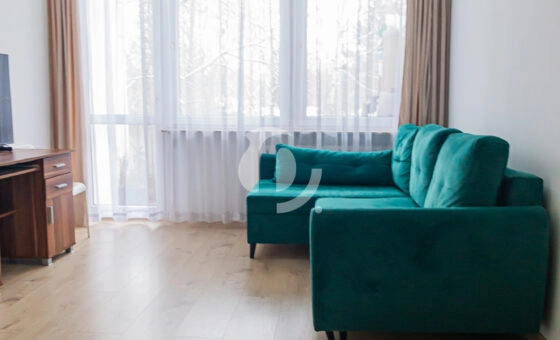 Potencjał na 3 pokojowe - Mieszkanie z balkonem.