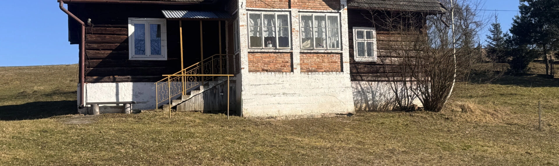 Klimatyczny dom z bali w Gliniku Polskim.