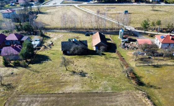 Klimatyczny dom z bali w Gliniku Polskim.