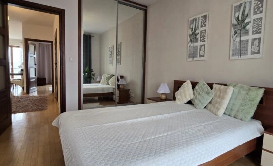 3-pokoje, oddzielna widna kuchnia, balkon, parking